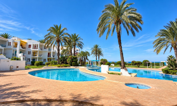 Resale - Apartment / flat - Denia - Les Marines - Las Marinas