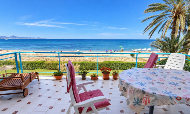 Resale - Apartment / flat - Denia - Les Marines - Las Marinas