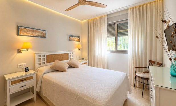 Resale - Apartment / flat - Denia - Les Marines - Las Marinas