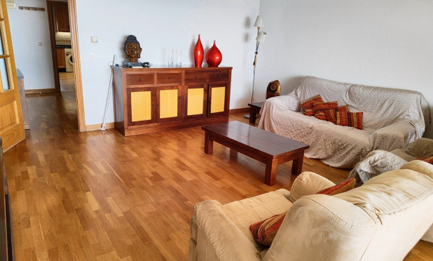 Resale - Apartment / flat - Benidorm - Zona de Poniente