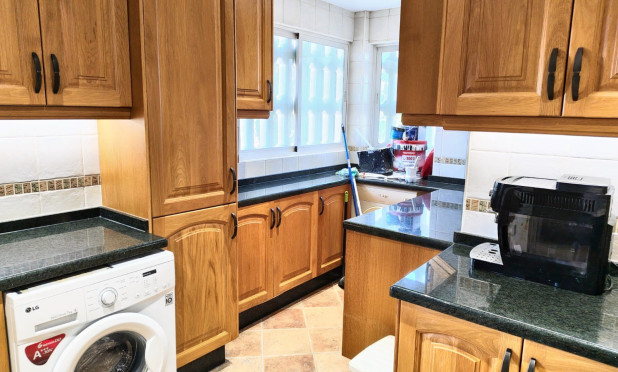 Resale - Apartment / flat - Benidorm - Zona de Poniente