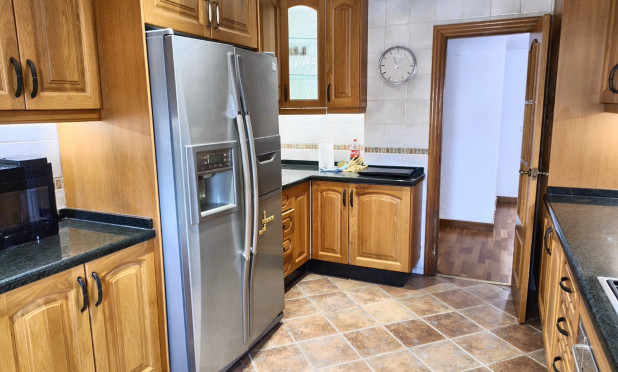 Resale - Apartment / flat - Benidorm - Zona de Poniente