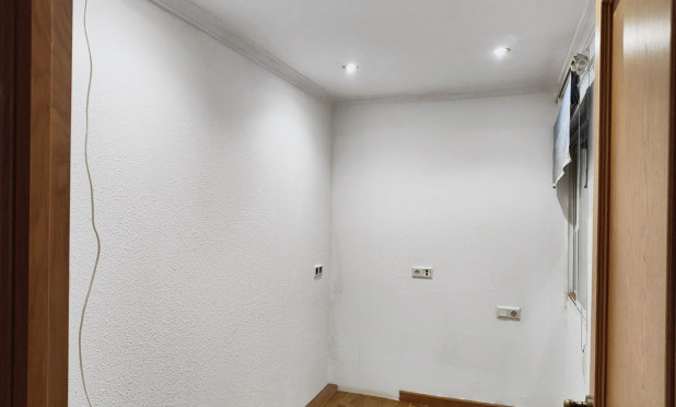 Resale - Apartment / flat - Benidorm - Zona de Poniente