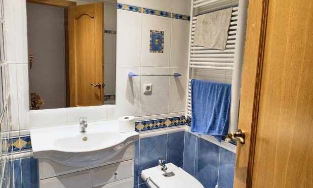 Resale - Apartment / flat - Benidorm - Zona de Poniente