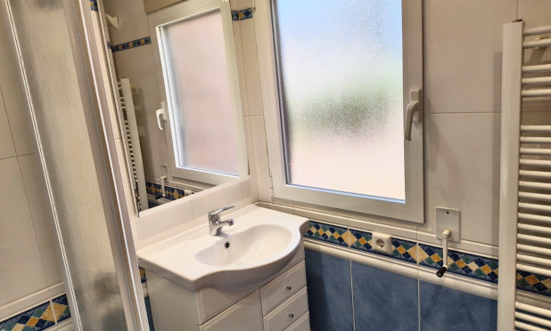 Resale - Apartment / flat - Benidorm - Zona de Poniente