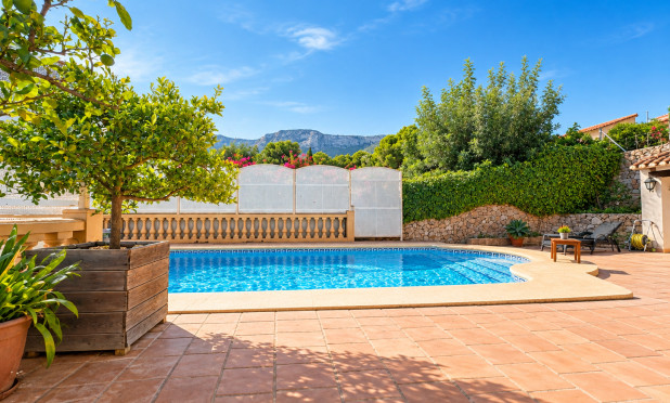 Resale - Villa - Denia - Montgó
