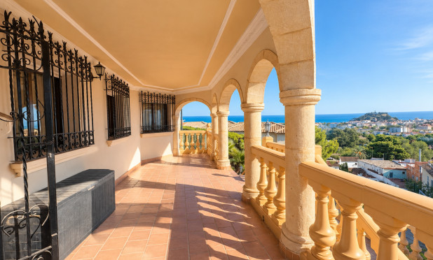 Resale - Villa - Denia - Montgó