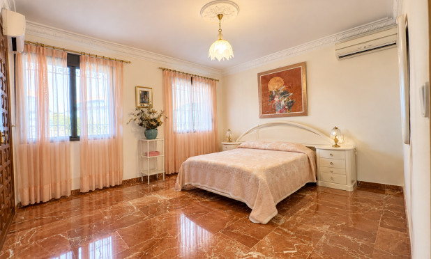Resale - Villa - Denia - Montgó