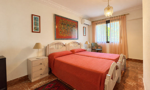 Resale - Villa - Denia - Montgó