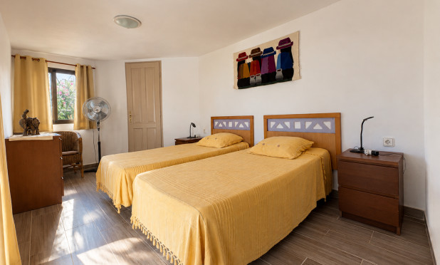 Resale - Villa - Denia - Montgó