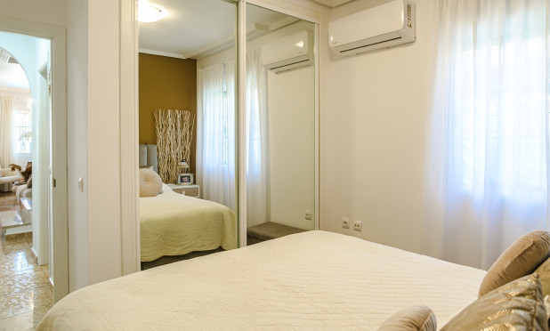 Resale - Finca / Country Property - Guardamar del Segura - EL RASO
