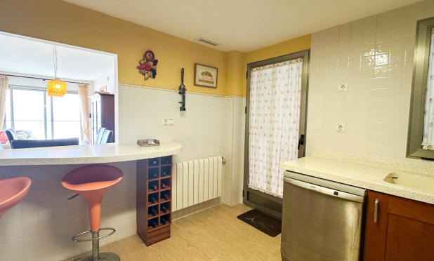 Resale - Apartment / flat - Torrevieja - Playa de los Locos