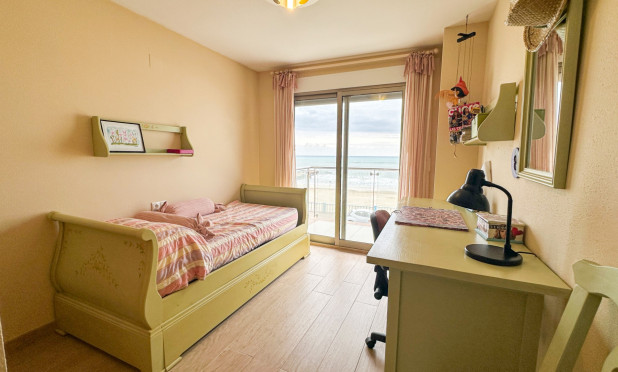 Resale - Apartment / flat - Torrevieja - Playa de los Locos