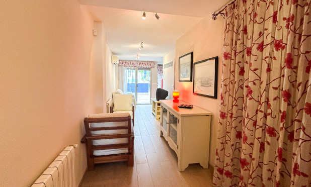 Resale - Apartment / flat - Torrevieja - Playa de los Locos