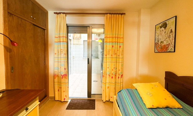Resale - Apartment / flat - Torrevieja - Playa de los Locos