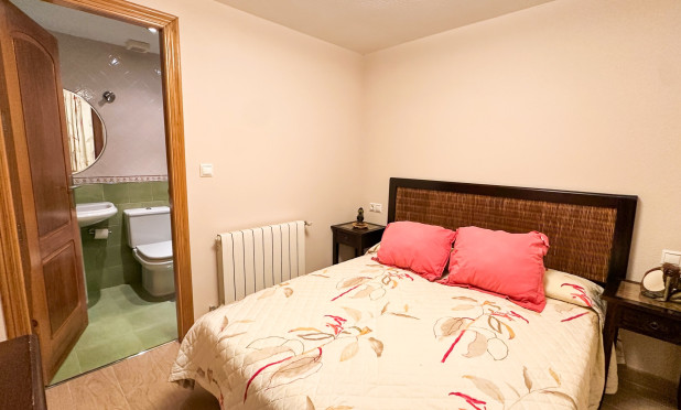 Resale - Apartment / flat - Torrevieja - Playa de los Locos