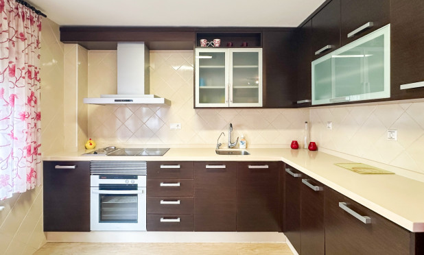 Resale - Apartment / flat - Torrevieja - Playa de los Locos