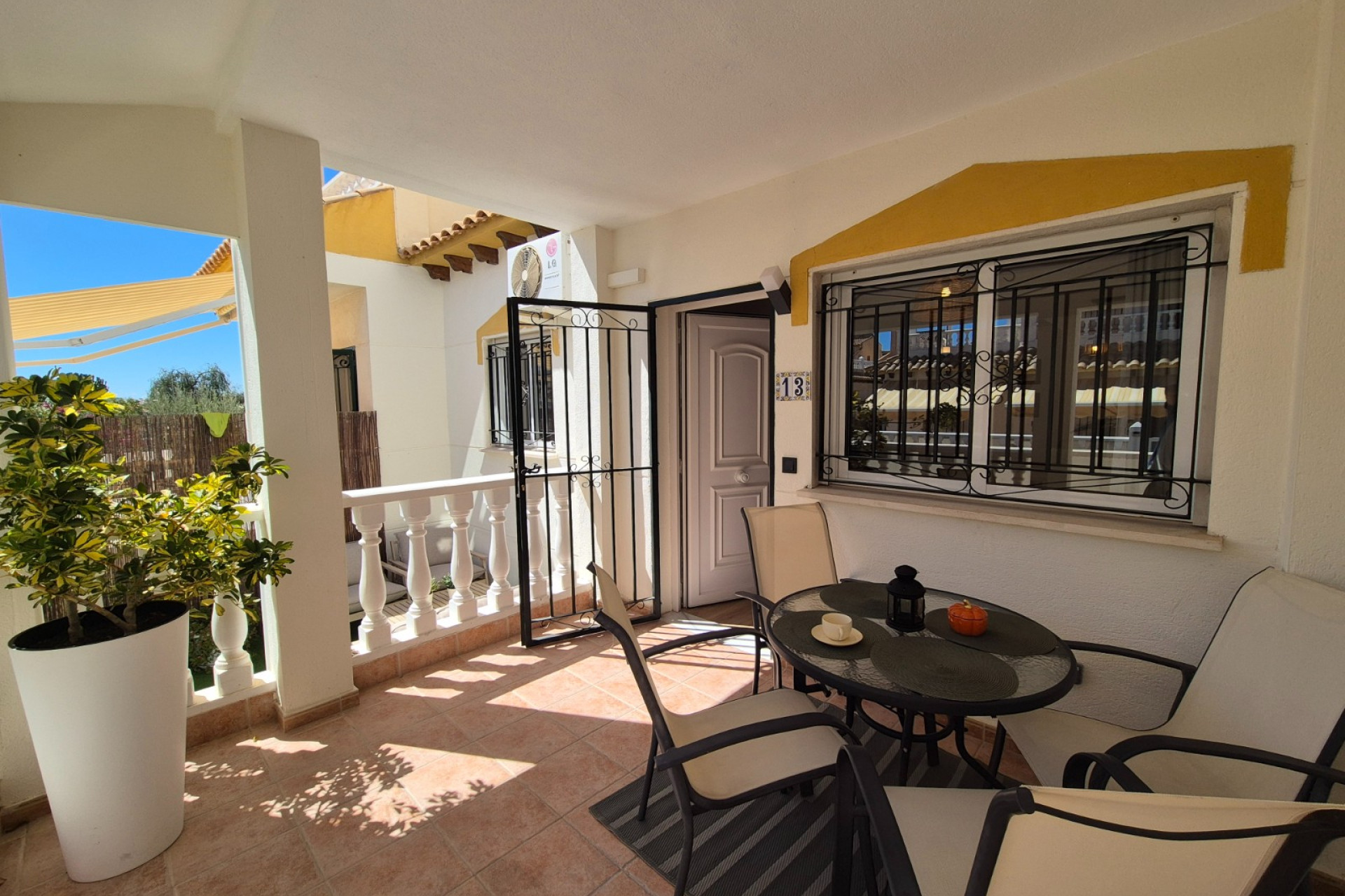 Resale - Townhouse - Alicante - La Florida