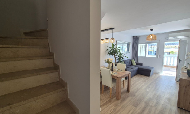 Resale - Townhouse - Alicante - La Florida