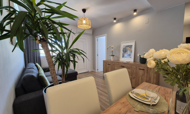 Resale - Townhouse - Alicante - La Florida