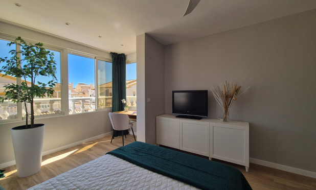 Resale - Townhouse - Alicante - La Florida