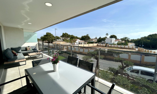 Resale - Apartment / flat - Dehesa de Campoamor - Campoamor