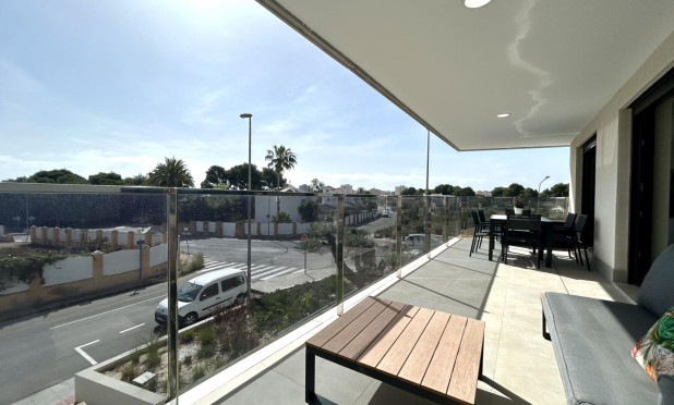 Resale - Apartment / flat - Dehesa de Campoamor - Campoamor