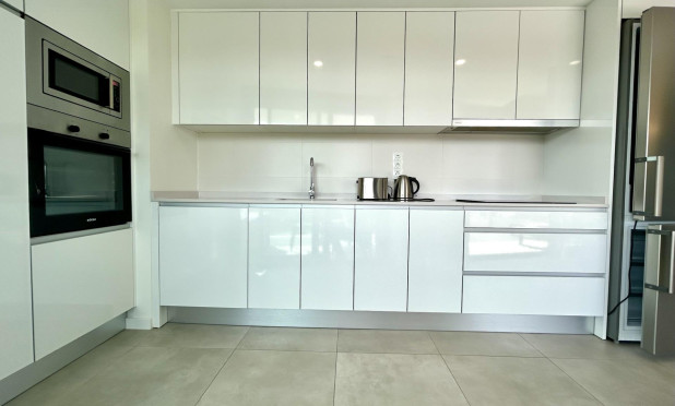 Resale - Apartment / flat - Dehesa de Campoamor - Campoamor