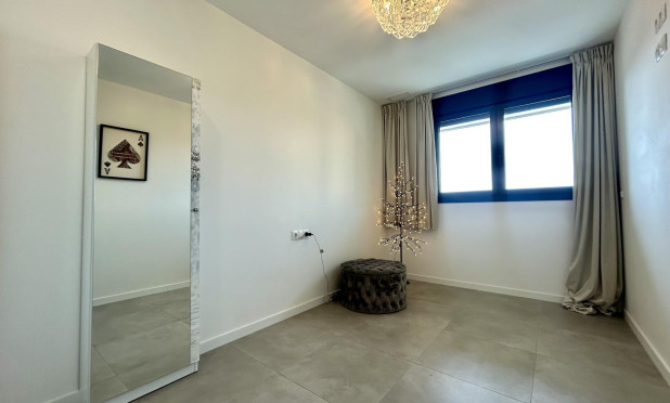 Resale - Apartment / flat - Dehesa de Campoamor - Campoamor