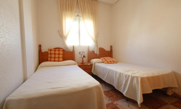 Resale - Villa - Orihuela Costa - Playa Flamenca