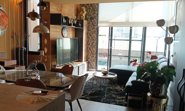 Resale - Villa - Cabo Roig - Lomas de Cabo Roig