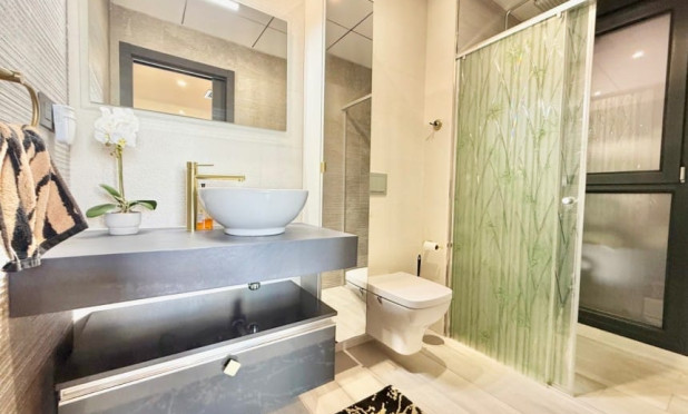 Resale - Villa - Cabo Roig - Lomas de Cabo Roig