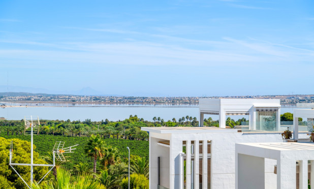 Resale - Apartment / flat - Torrevieja - Los Balcones
