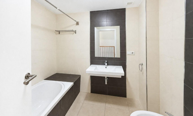 Resale - Townhouse - Torrevieja - Aguas Nuevas
