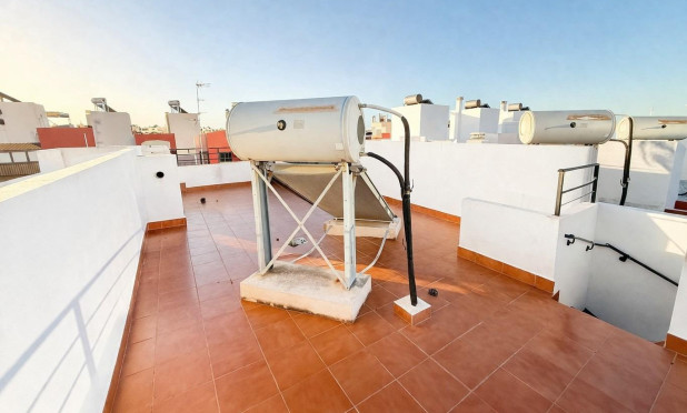 Resale - Townhouse - Torrevieja - Aguas Nuevas