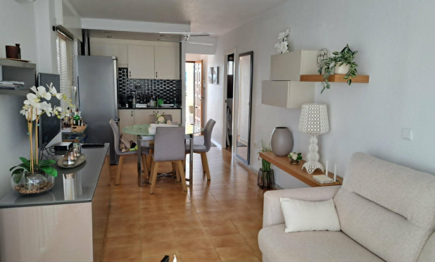 Resale - Apartment / flat - Torrevieja - La Veleta