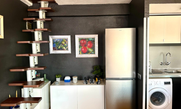 Resale - Apartment / flat - Torrevieja - El Acequión - Los Náufragos