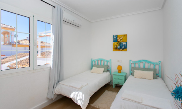 Resale - Townhouse - Orihuela Costa - Playa Flamenca