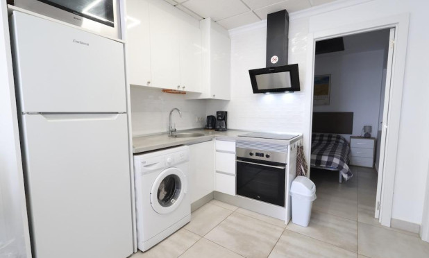 Resale - Townhouse - Torrevieja - La Siesta - El Salado -  Torreta