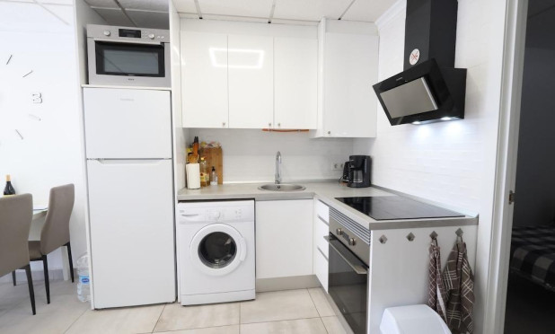 Resale - Townhouse - Torrevieja - La Siesta - El Salado -  Torreta