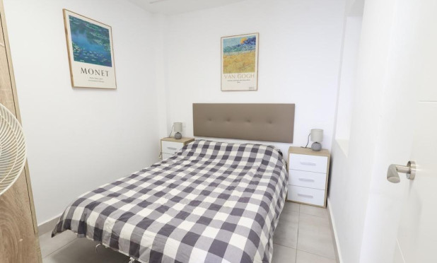 Resale - Townhouse - Torrevieja - La Siesta - El Salado -  Torreta