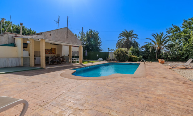 Herverkoop - Finca / Landelijke woning - Almoradí