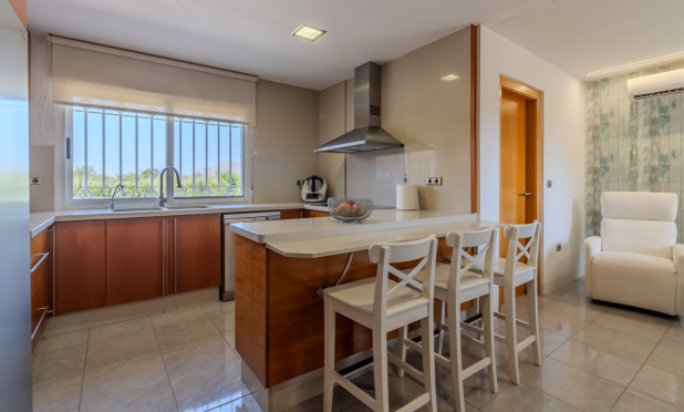 Herverkoop - Finca / Landelijke woning - Almoradí