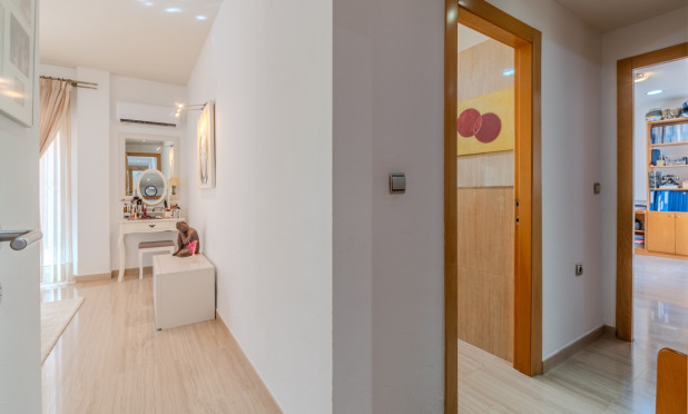 Herverkoop - Finca / Landelijke woning - Almoradí