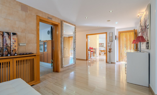Herverkoop - Finca / Landelijke woning - Almoradí