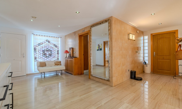 Herverkoop - Finca / Landelijke woning - Almoradí