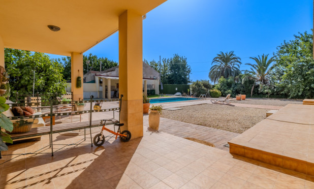 Herverkoop - Finca / Landelijke woning - Almoradí
