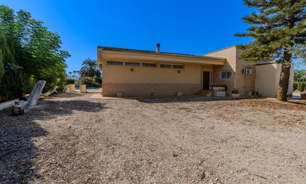 Herverkoop - Finca / Landelijke woning - Almoradí