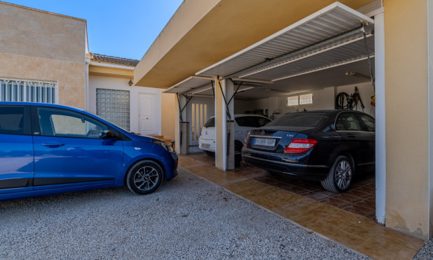 Herverkoop - Finca / Landelijke woning - Almoradí