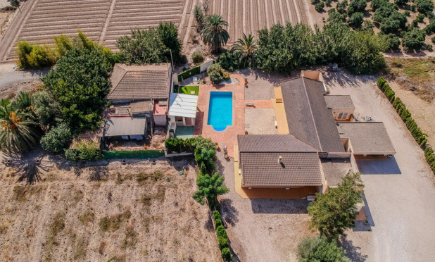 Herverkoop - Finca / Landelijke woning - Almoradí